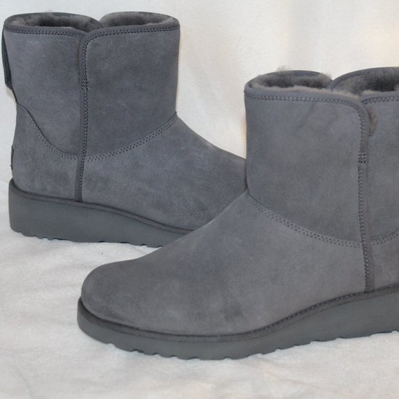 UGG KRISTIN WATER RESISTANT SUEDE BOOTS NEW!